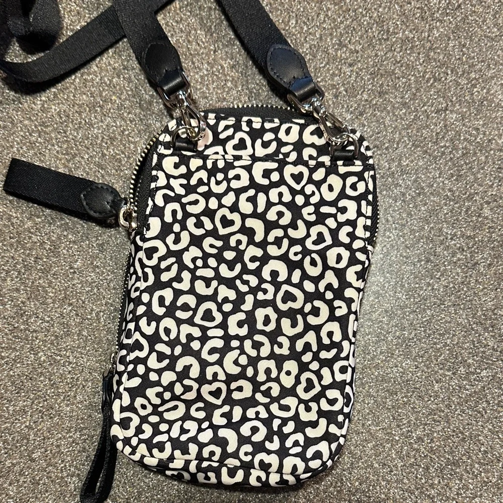 kate spade Black & White Leopard Phone Crossbody - Picture 4 of 4